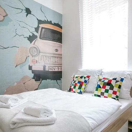 Studio Apartment For 3 Berlin Exterior foto