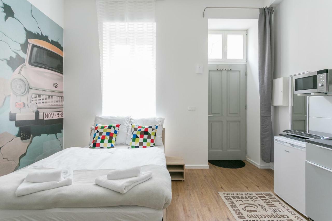 Studio Apartment For 3 Berlin Exterior foto